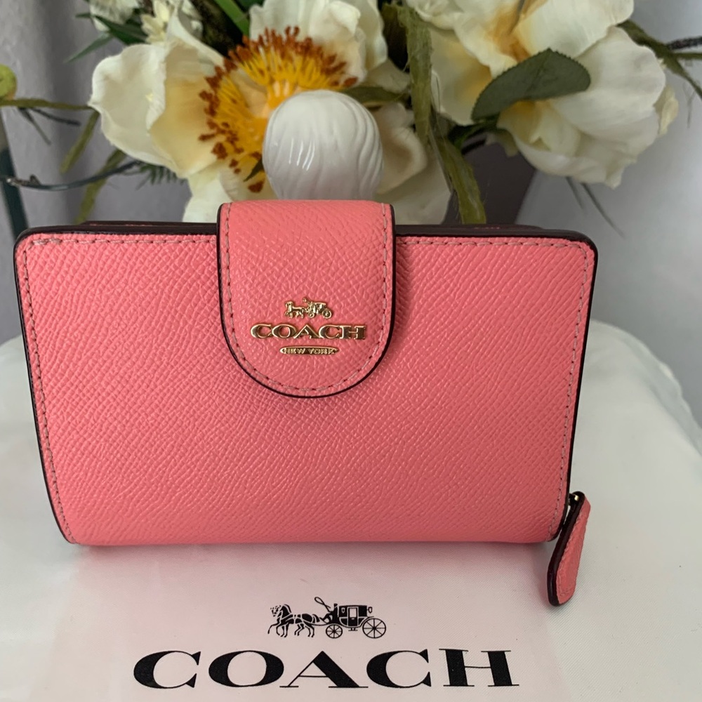 NWOT Coach Medium Leather Corner Zip Wallet - Picture 7 of 7